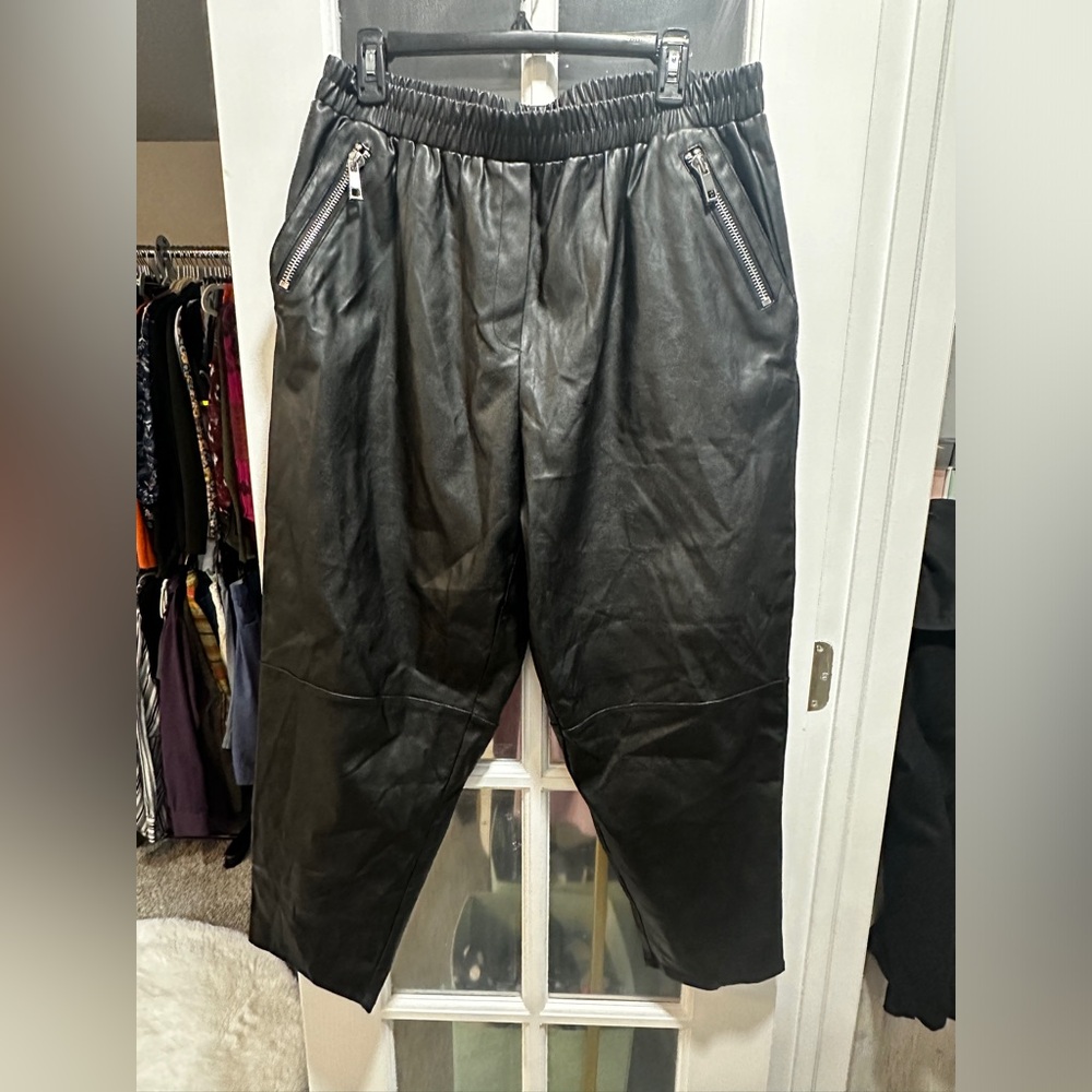 ASOS DESIGN Black Faux Leather Tapered Jogger Pants Size 12 Zipper Pockets - Picture 6 of 11